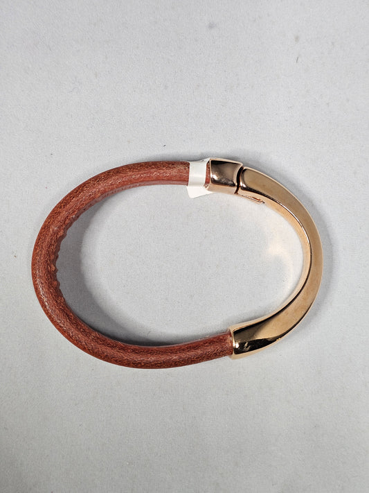 Dynamic Duo Leather & Metal Collection - Sienna Oval Leather Magnetic Clasp Bracelet