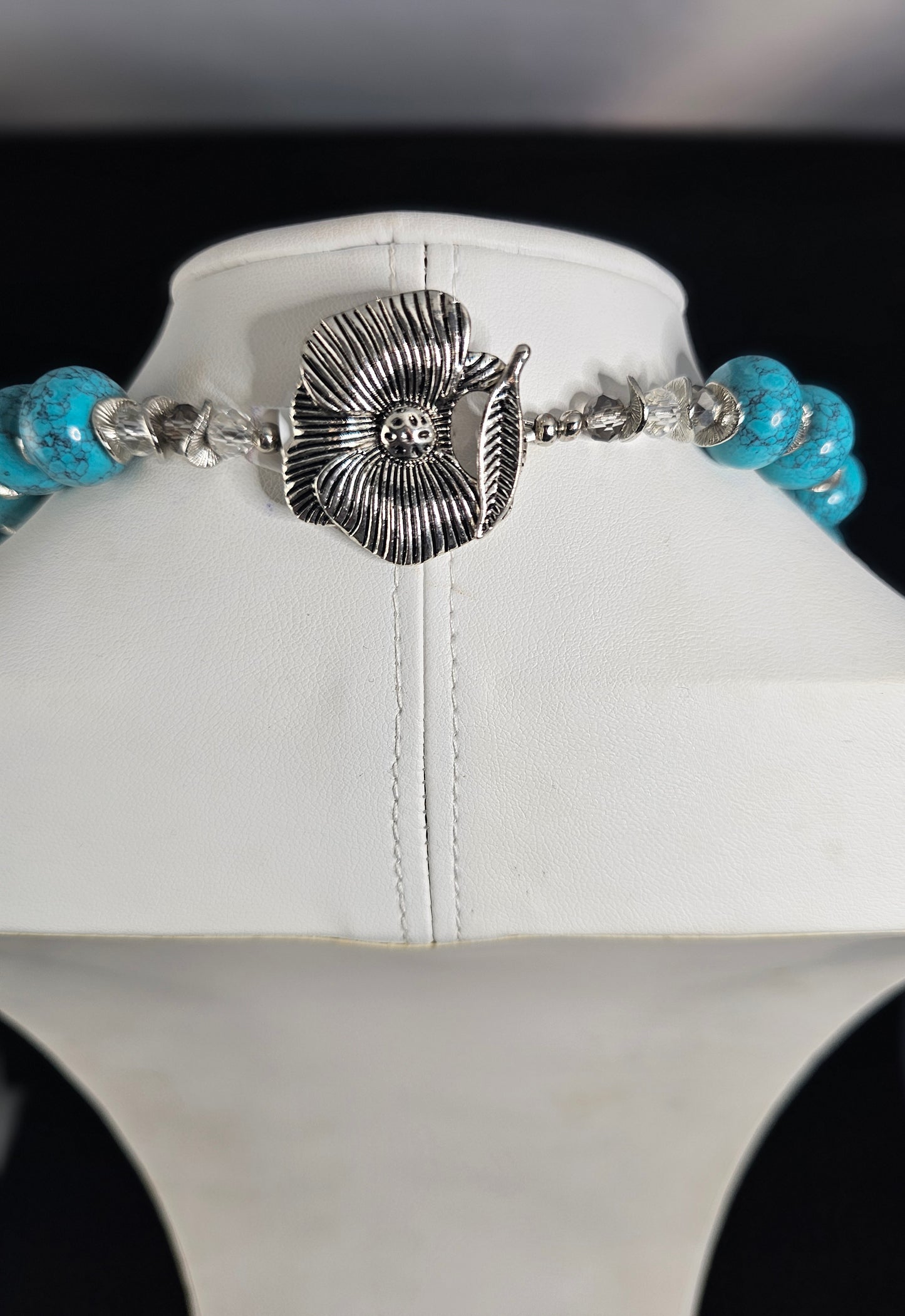 Tealia Silver Wave Necklace
